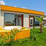 Uzumlu Village 2 Bedroom 2683 칼칸